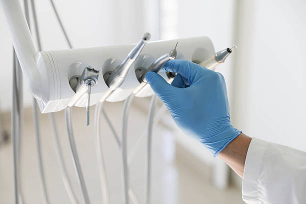 Professional Emergency Dentist technician working in South Hill, NY